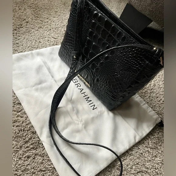 Brahmin crossbody - Picture 3 of 6